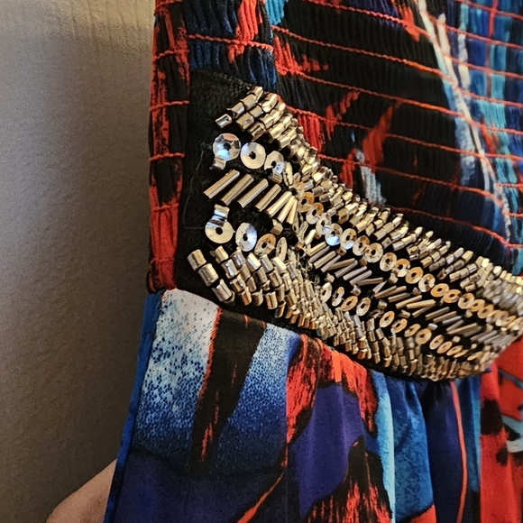 Beautiful satin strapless dress Size M - Picture 7 of 7